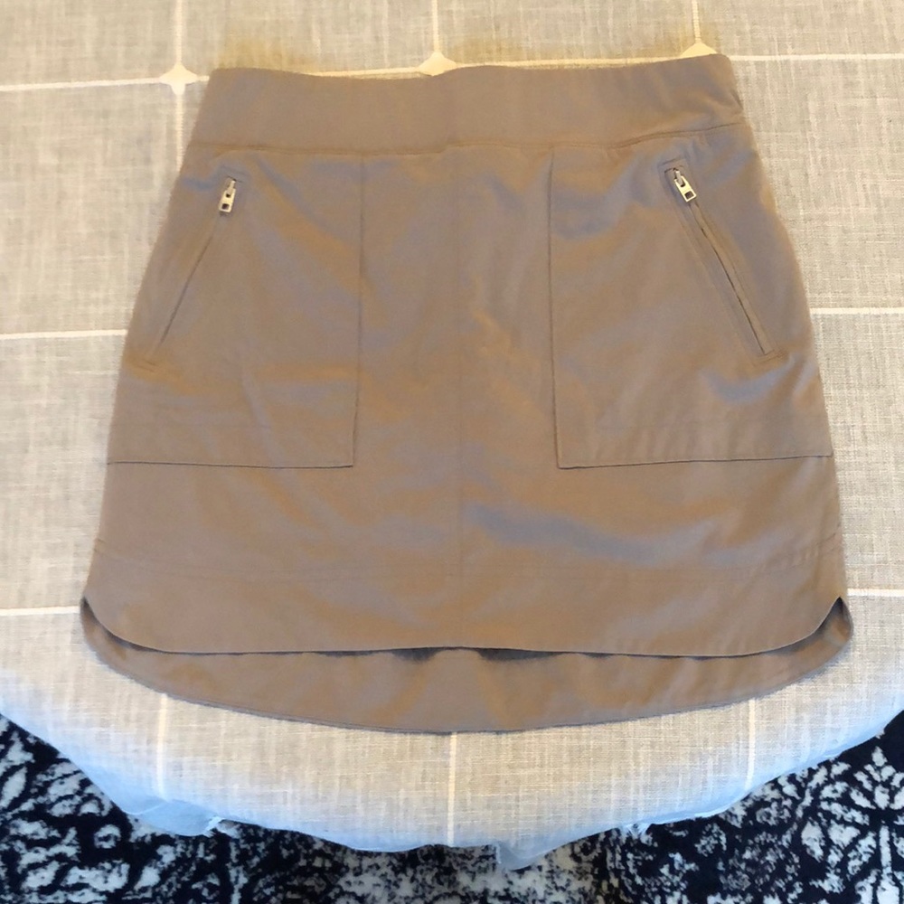 Athleta skort.
